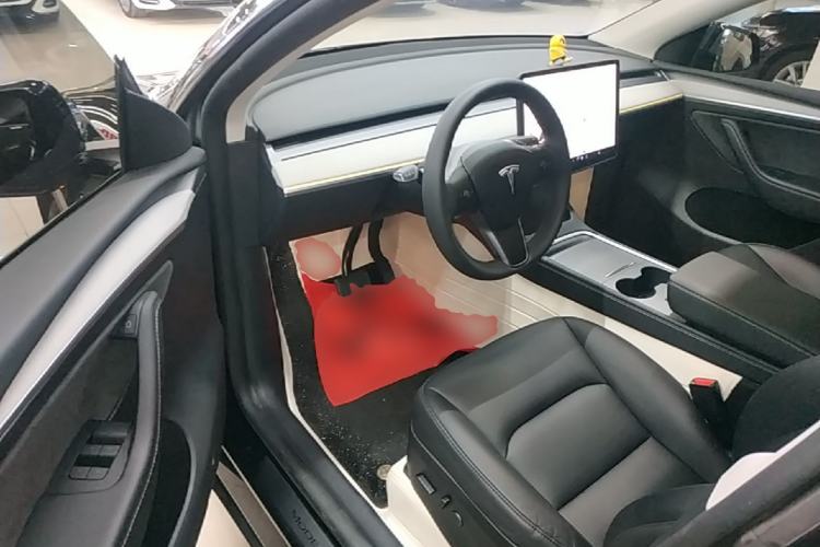 Used Tesla Model Y 2023 Rear-Wheel-Drive Version Driver Seat