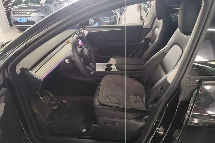 Used Tesla Model Y 2023 Rear-Wheel-Drive Version Driver Seat