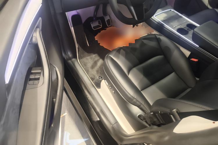 Used Tesla Model Y 2023 Rear-Wheel-Drive Version Driver Seat