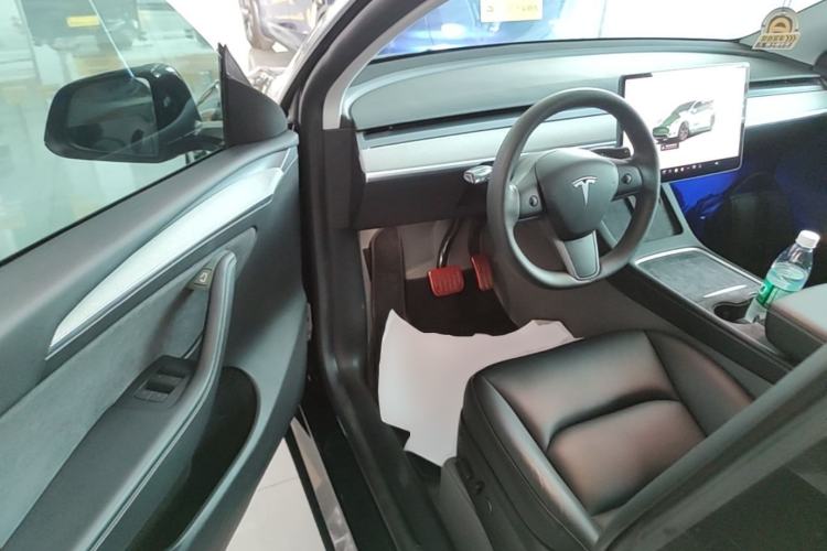 Used Tesla Model Y 2023 Rear-Wheel-Drive Version Driver Seat