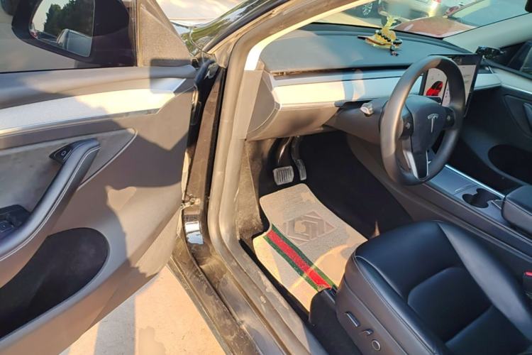 Used Tesla Model Y 2023 Rear-Wheel-Drive Version Driver Seat