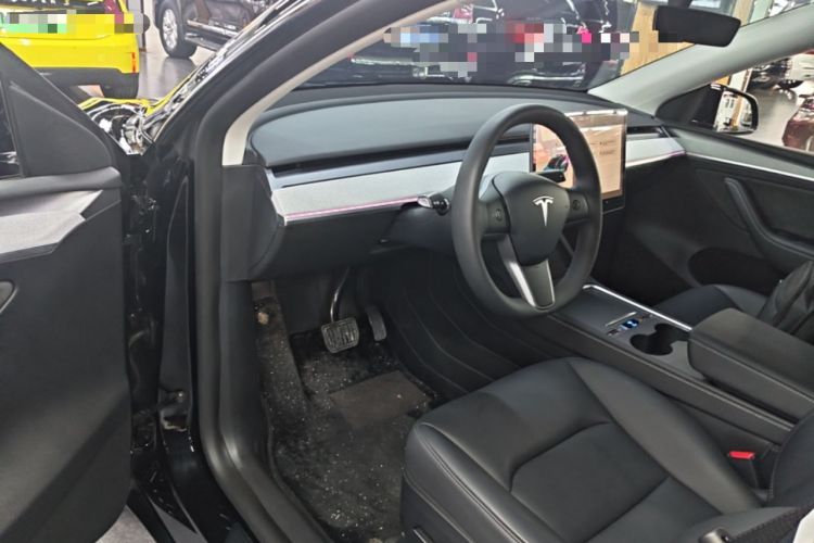Used Tesla Model Y 2023 Rear-Wheel-Drive Version Driver Seat