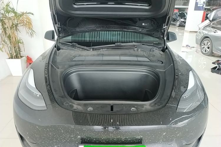 Used Tesla Model Y 2023 Rear-Wheel-Drive Version Engine Bay