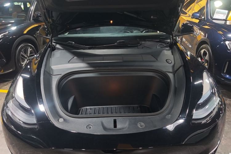 Used Tesla Model Y 2023 Rear-Wheel-Drive Version Engine Bay