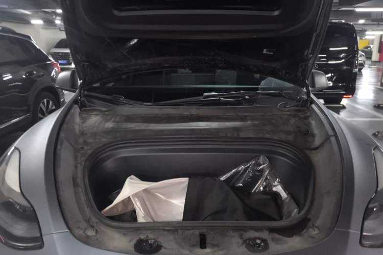 Used Tesla Model Y 2023 Rear-Wheel-Drive Version Engine Bay