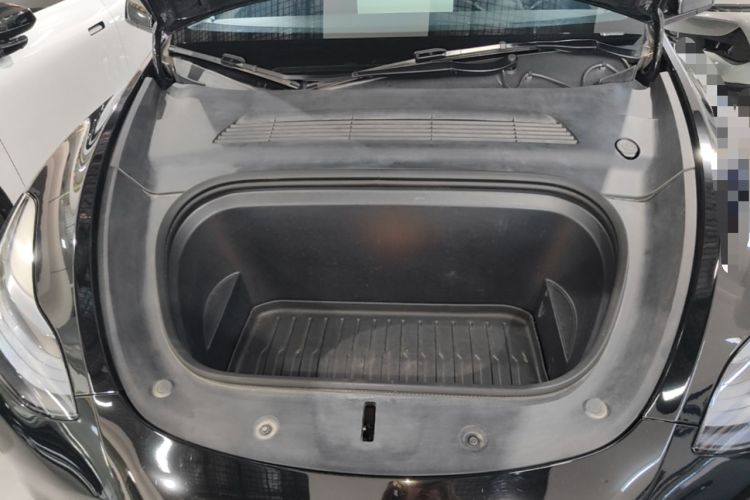 Used Tesla Model Y 2023 Rear-Wheel-Drive Version Engine Bay