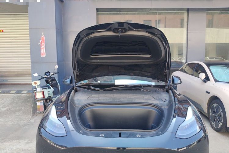 Used Tesla Model Y 2023 Rear-Wheel-Drive Version Engine Bay