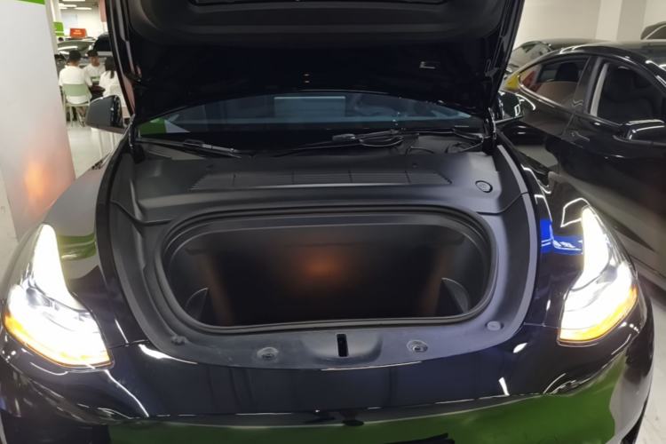 Used Tesla Model Y 2023 Rear-Wheel-Drive Version Engine Bay