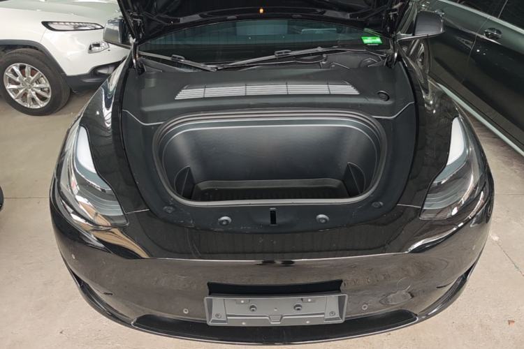 Used Tesla Model Y 2023 Rear-Wheel-Drive Version Engine Bay