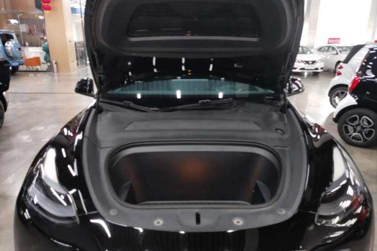 Used Tesla Model Y 2023 Rear-Wheel-Drive Version Engine Bay