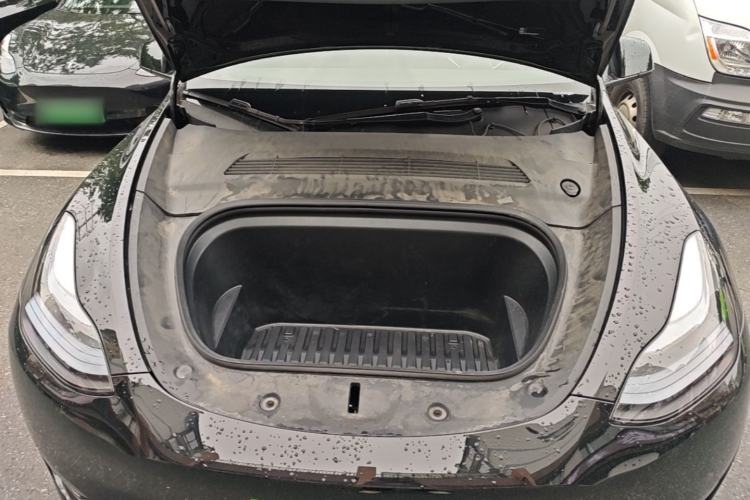 Used Tesla Model Y 2023 Rear-Wheel-Drive Version Engine Bay