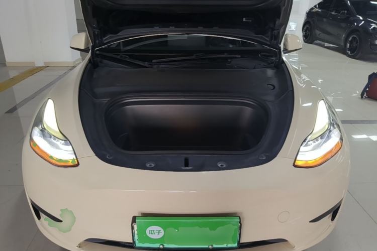 Used Tesla Model Y 2023 Rear-Wheel-Drive Version Engine Bay