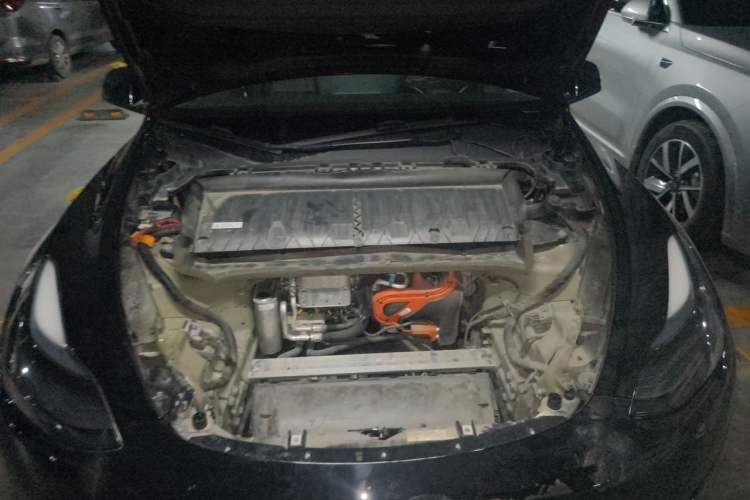 Used Tesla Model Y 2023 Rear-Wheel-Drive Version Engine Bay