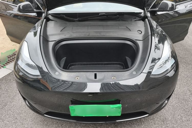 Used Tesla Model Y 2023 Rear-Wheel-Drive Version Engine Bay