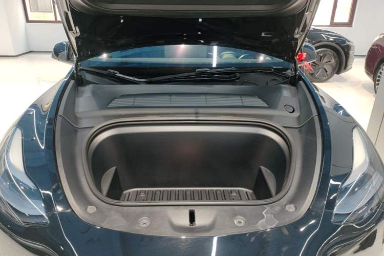 Used Tesla Model Y 2023 Rear-Wheel-Drive Version Engine Bay