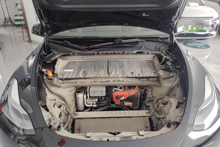 Used Tesla Model Y 2023 Rear-Wheel-Drive Version Engine Bay