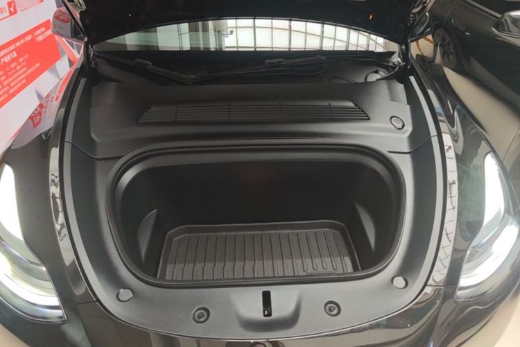 Used Tesla Model Y 2023 Rear-Wheel-Drive Version Engine Bay