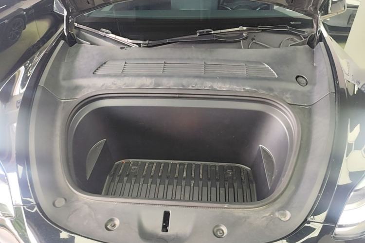 Used Tesla Model Y 2023 Rear-Wheel-Drive Version Engine Bay