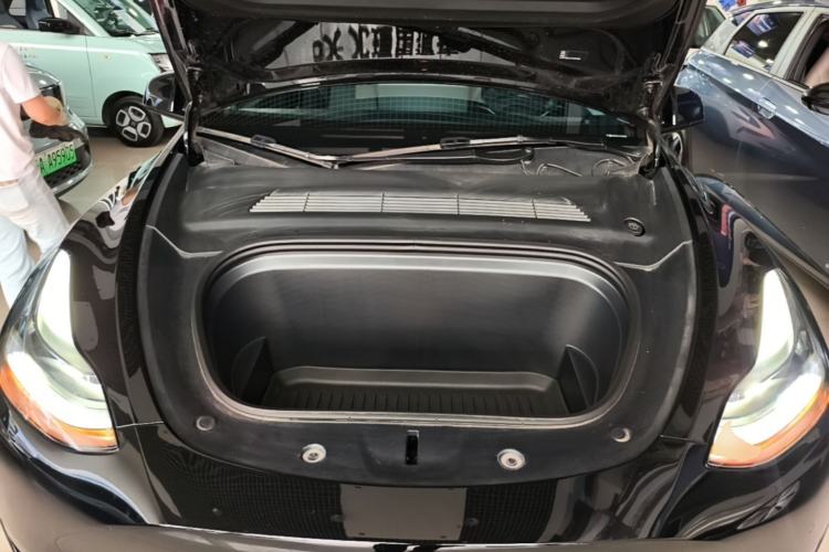 Used Tesla Model Y 2023 Rear-Wheel-Drive Version Engine Bay