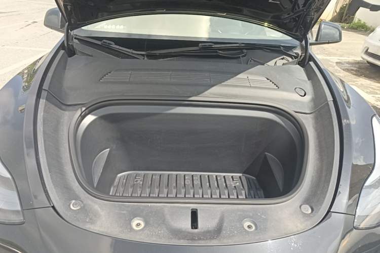 Used Tesla Model Y 2023 Rear-Wheel-Drive Version Engine Bay