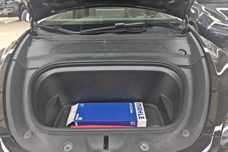 Used Tesla Model Y 2023 Rear-Wheel-Drive Version Engine Bay