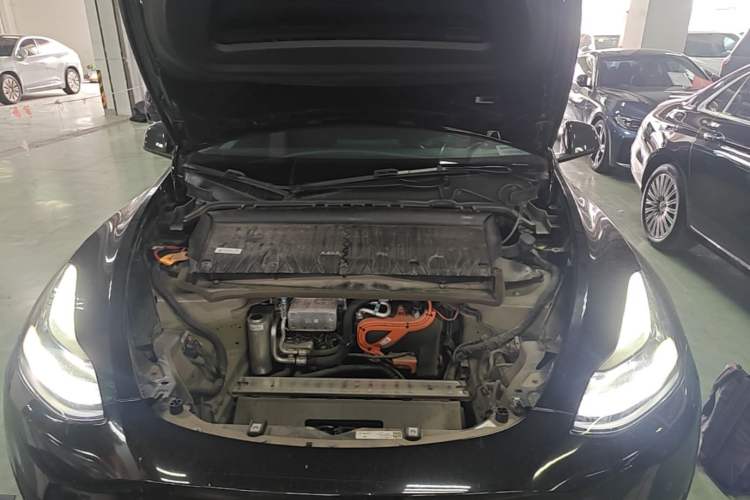 Used Tesla Model Y 2023 Rear-Wheel-Drive Version Engine Bay