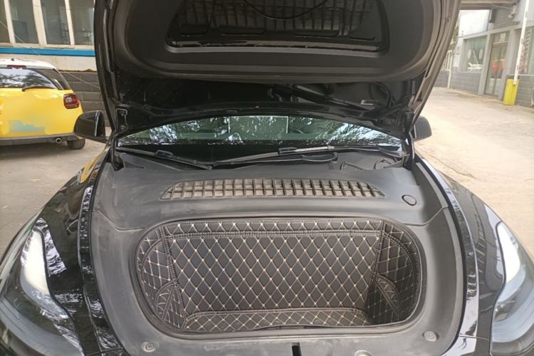 Used Tesla Model Y 2023 Rear-Wheel-Drive Version Engine Bay