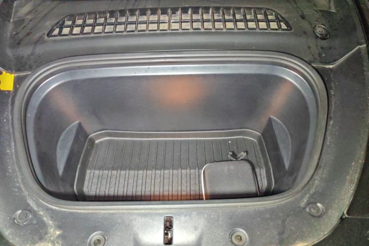Used Tesla Model Y 2023 Rear-Wheel-Drive Version Engine Bay
