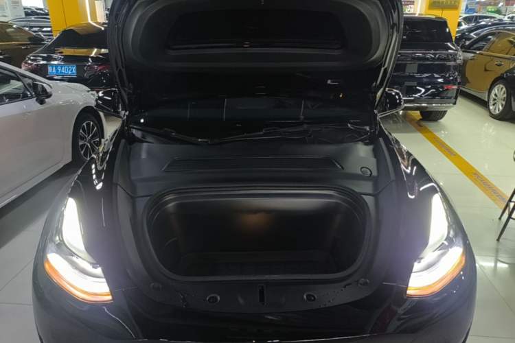 Used Tesla Model Y 2023 Rear-Wheel-Drive Version Engine Bay