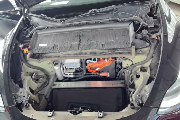 Used Tesla Model Y 2023 Rear-Wheel-Drive Version Engine Bay