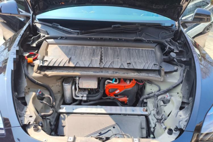 Used Tesla Model Y 2023 Rear-Wheel-Drive Version Engine Bay