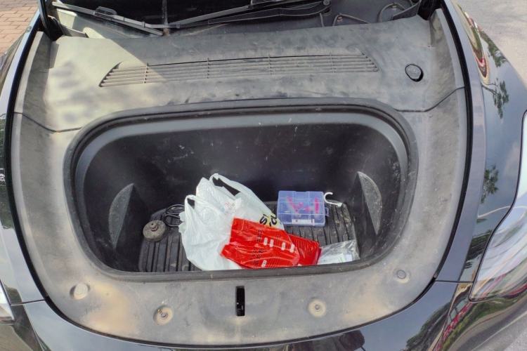 Used Tesla Model Y 2023 Rear-Wheel-Drive Version Engine Bay