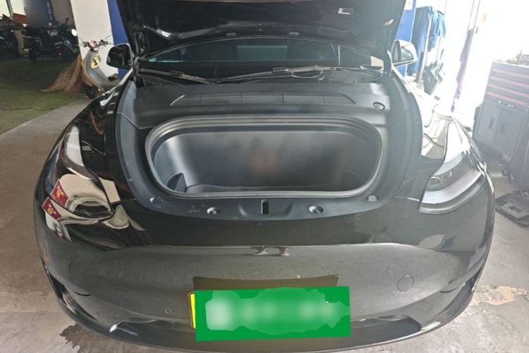 Used Tesla Model Y 2023 Rear-Wheel-Drive Version Engine Bay