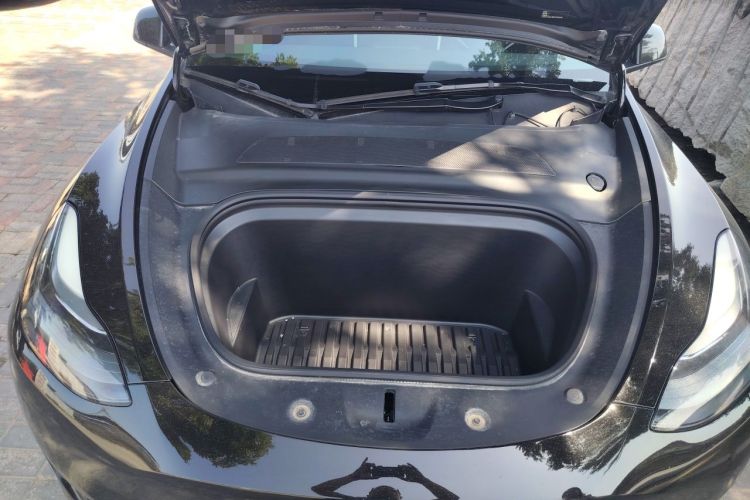 Used Tesla Model Y 2023 Rear-Wheel-Drive Version Engine Bay
