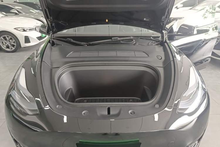 Used Tesla Model Y 2023 Rear-Wheel-Drive Version Engine Bay