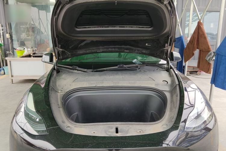 Used Tesla Model Y 2023 Rear-Wheel-Drive Version Engine Bay