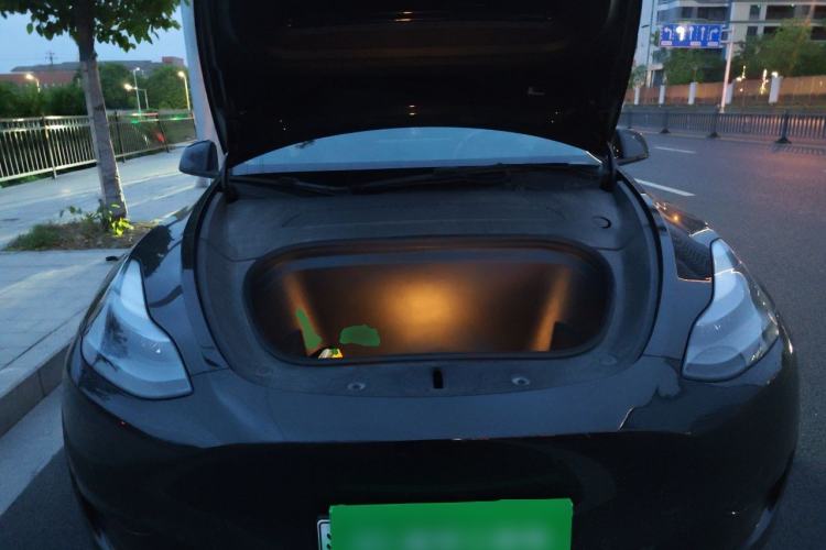 Used Tesla Model Y 2023 Rear-Wheel-Drive Version Engine Bay