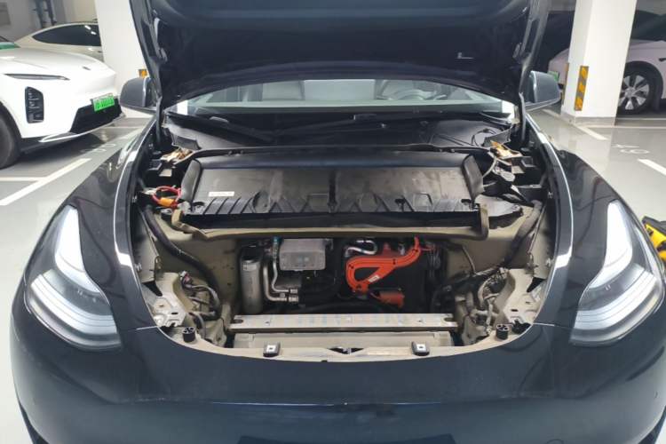 Used Tesla Model Y 2023 Rear-Wheel-Drive Version Engine Bay