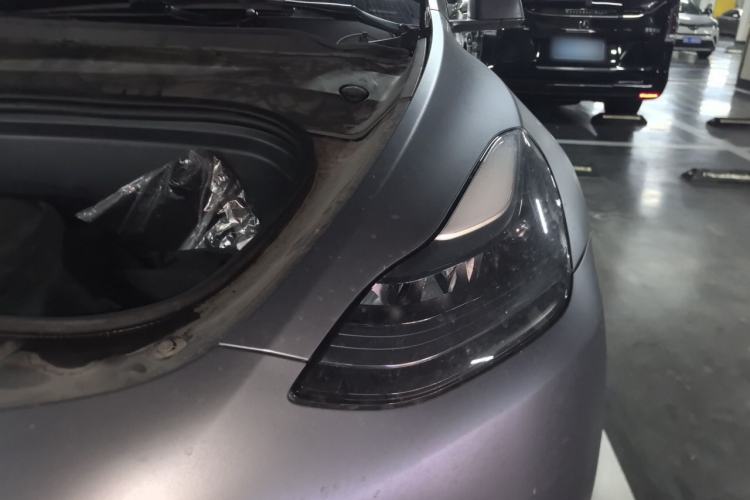 Used Tesla Model Y 2023 Rear-Wheel-Drive Version Engine Bay Left