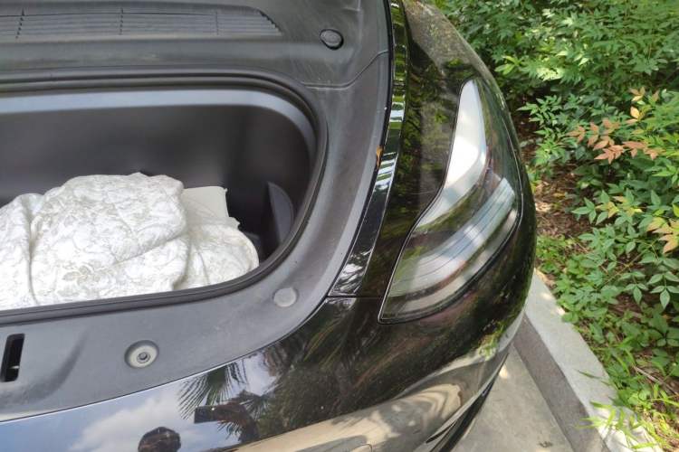 Used Tesla Model Y 2023 Long-Range All-Wheel-Drive Version Engine Bay Left