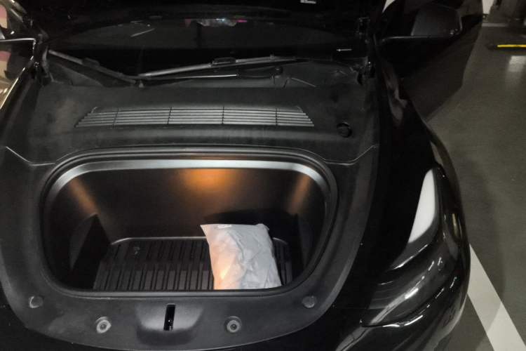 Used Tesla Model Y 2023 Long-Range All-Wheel-Drive Version Engine Bay Left