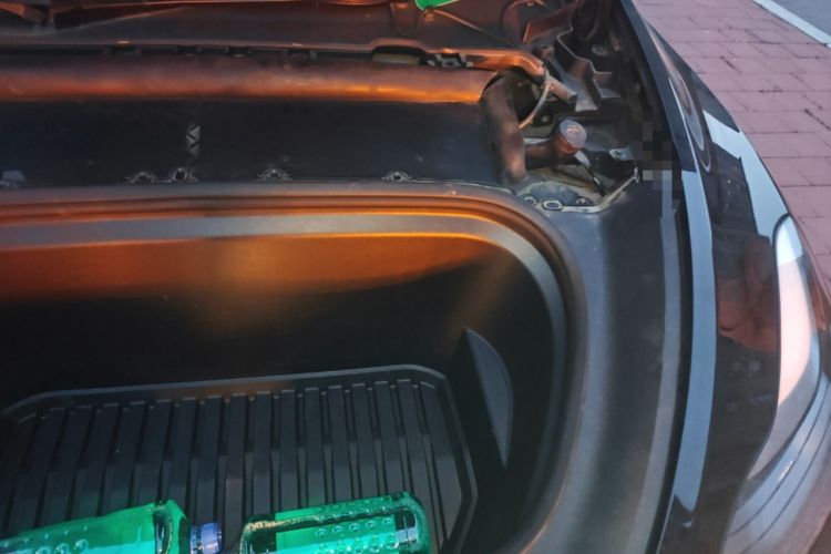 Used Tesla Model Y 2023 Rear-Wheel-Drive Version Engine Bay Left