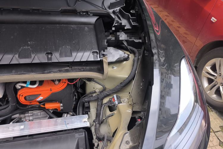 Used Tesla Model Y 2023 High-Performance All-Wheel-Drive Version Engine Bay Left