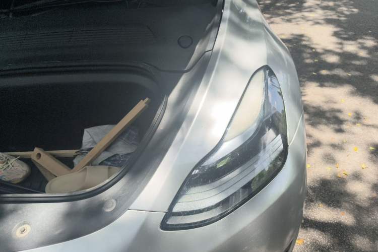 Used Tesla Model Y 2023 Rear-Wheel-Drive Version Engine Bay Left