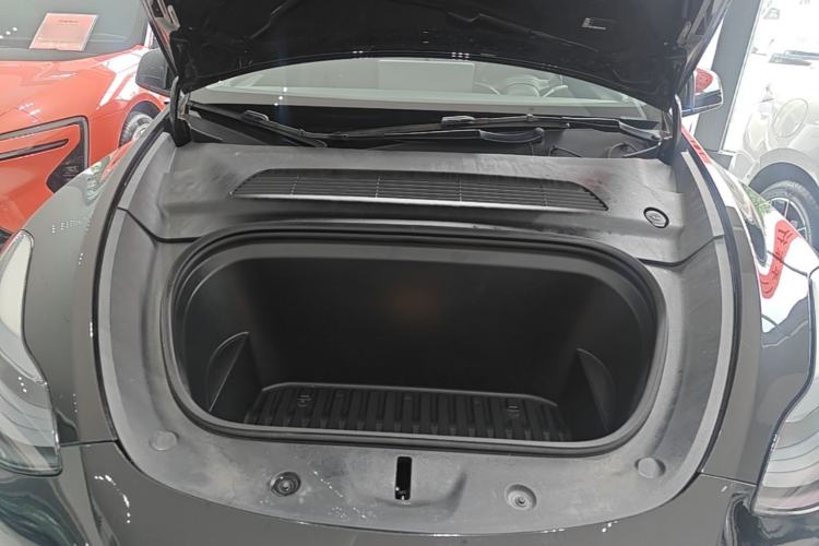 Used Tesla Model Y 2023 Rear-Wheel-Drive Version Engine Bay