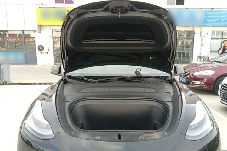 Used Tesla Model Y 2023 Rear-Wheel-Drive Version Engine Bay