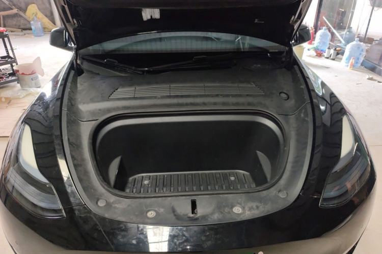 Used Tesla Model Y 2023 Rear-Wheel-Drive Version Engine Bay