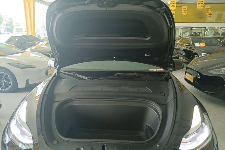 Used Tesla Model Y 2023 Rear-Wheel-Drive Version Engine Bay