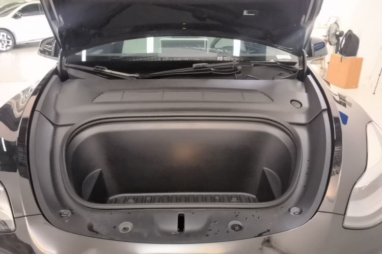 Used Tesla Model Y 2023 Rear-Wheel-Drive Version Engine Bay