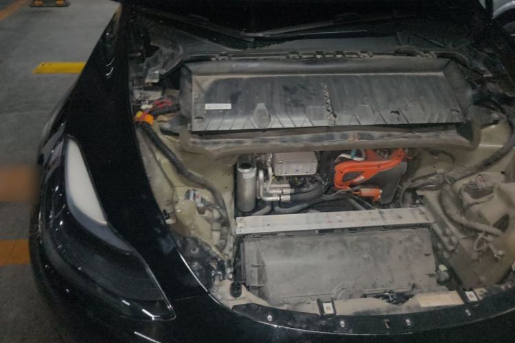 Used Tesla Model Y 2023 Rear-Wheel-Drive Version Engine Bay Right